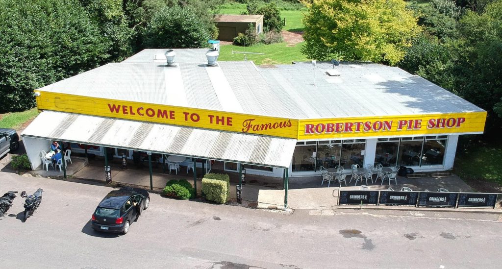 Robertson_pie_shop_Access-Sydney-Outing.jpg